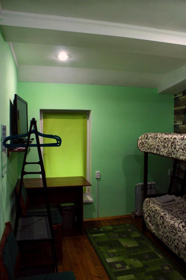 Motel Pid Strihoyu Kremencsuk Kültér fotó
