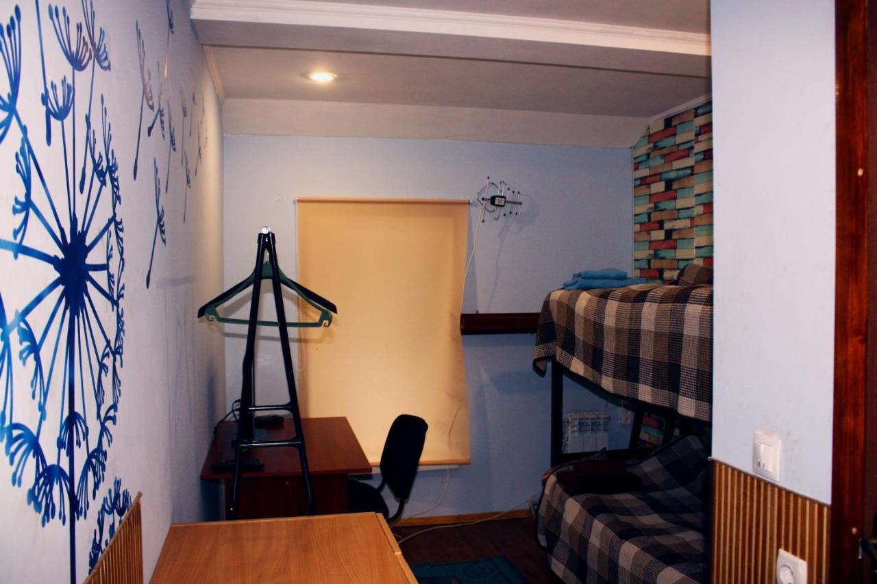 Motel Pid Strihoyu Kremencsuk Kültér fotó