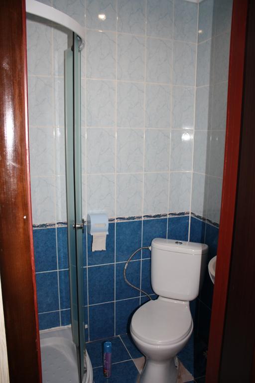 Motel Pid Strihoyu Kremencsuk Szoba fotó