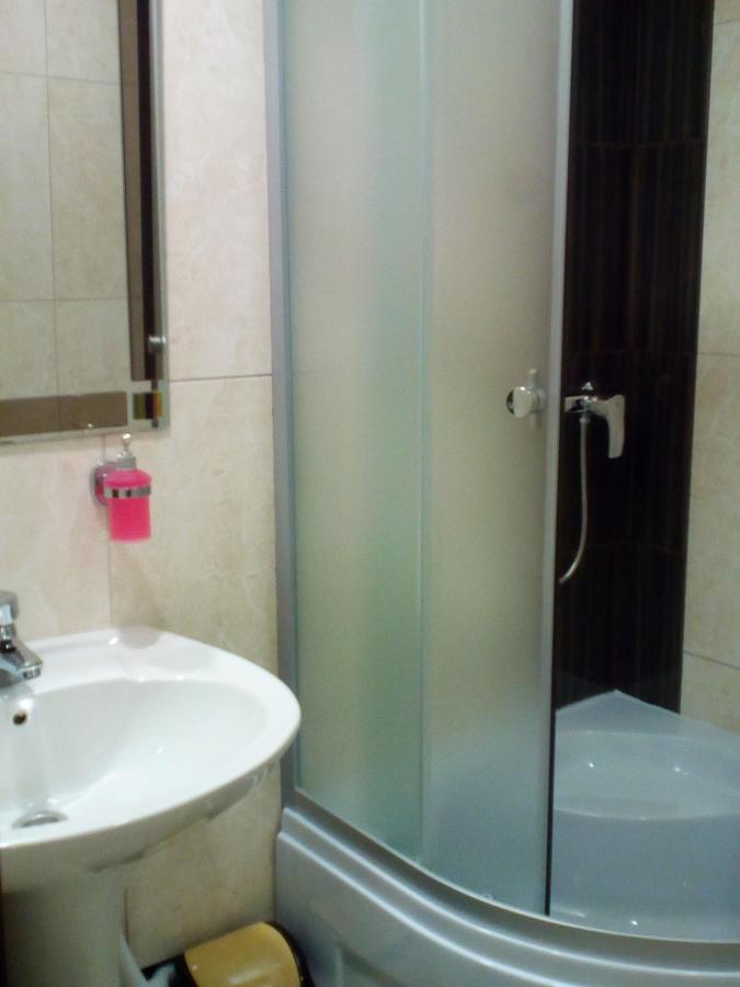 Motel Pid Strihoyu Kremencsuk Kültér fotó