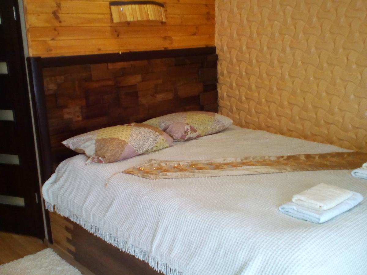Motel Pid Strihoyu Kremencsuk Kültér fotó