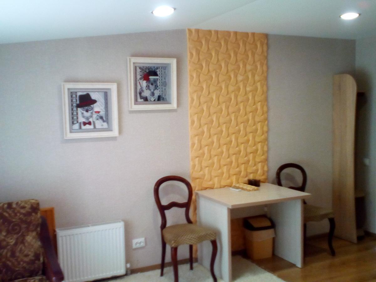 Motel Pid Strihoyu Kremencsuk Kültér fotó