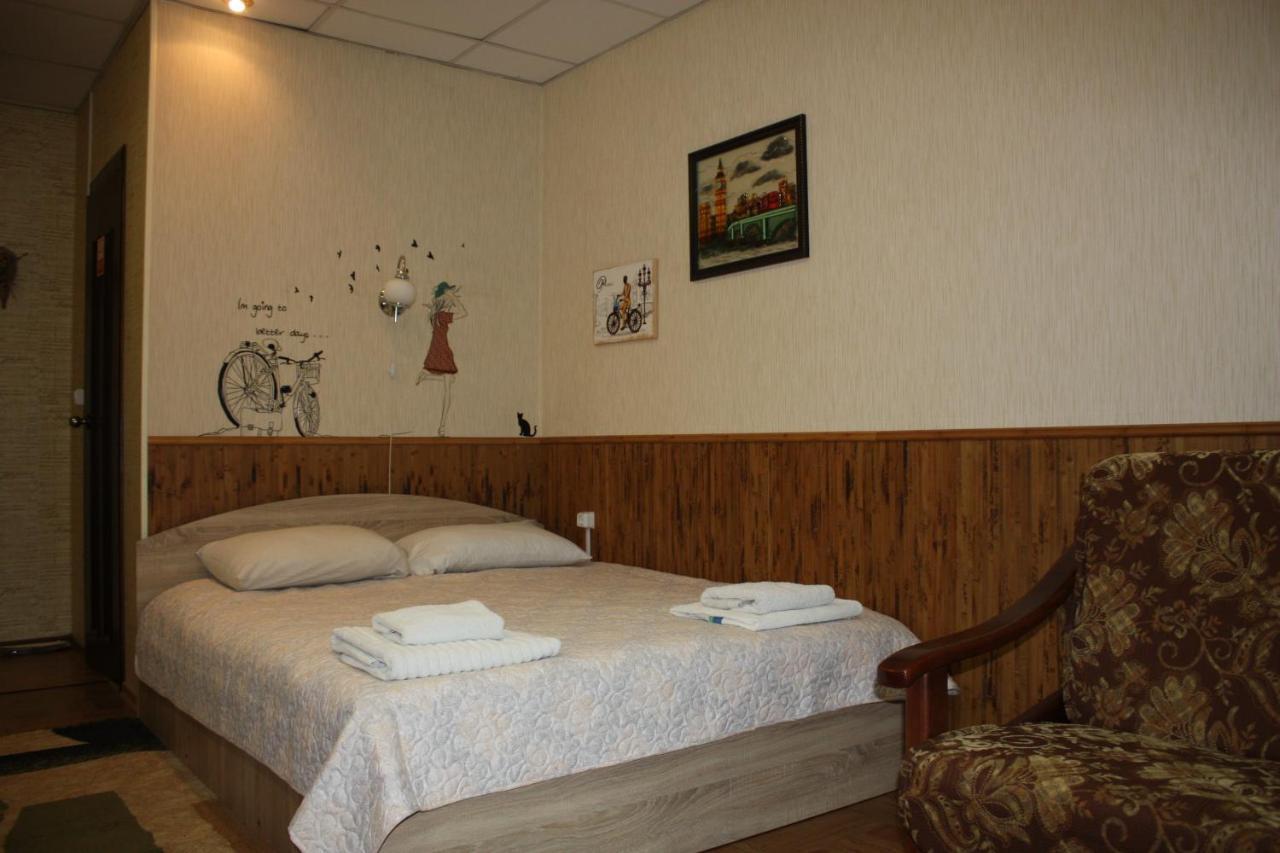 Motel Pid Strihoyu Kremencsuk Kültér fotó