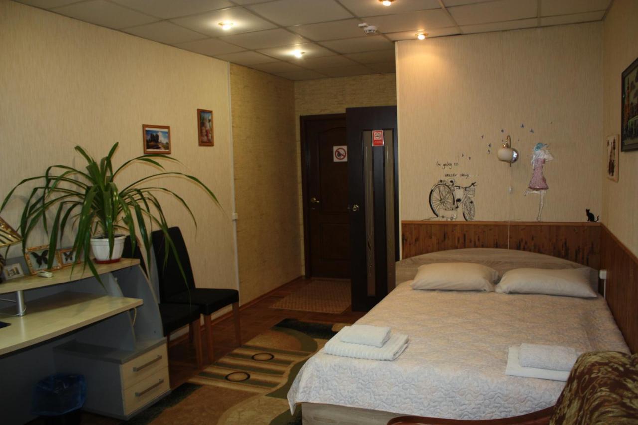 Motel Pid Strihoyu Kremencsuk Kültér fotó